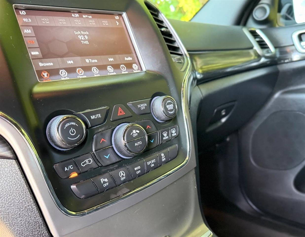 Jeep Grand Cherokee Laredo E 4x4 2021