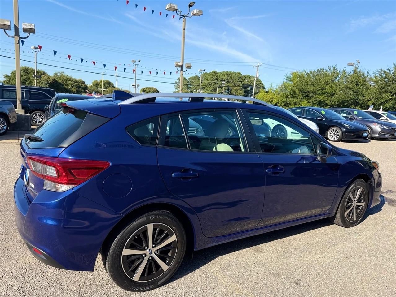Subaru Impreza Premium 5-door CVT 2022