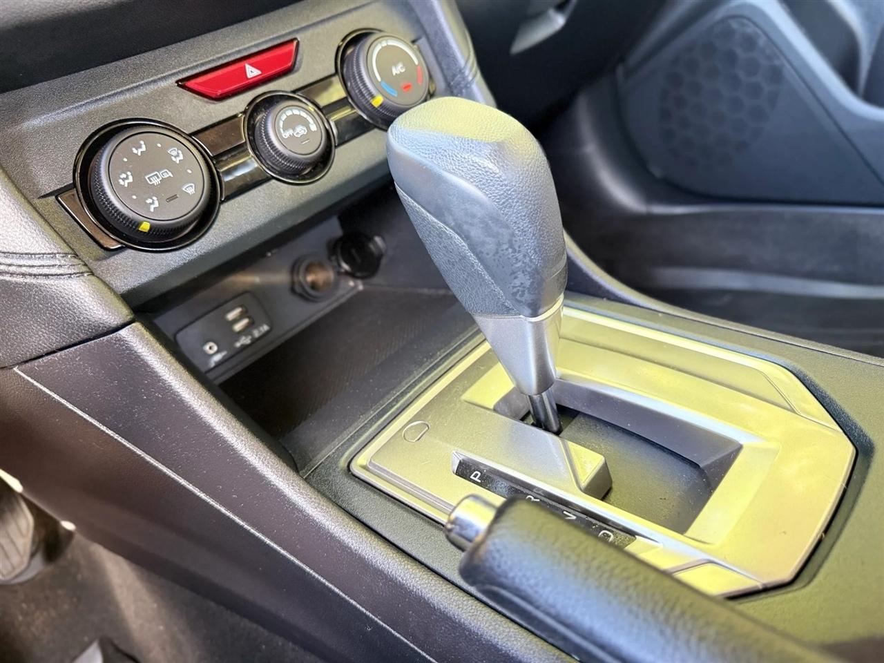 Subaru Impreza Premium 5-door CVT 2022