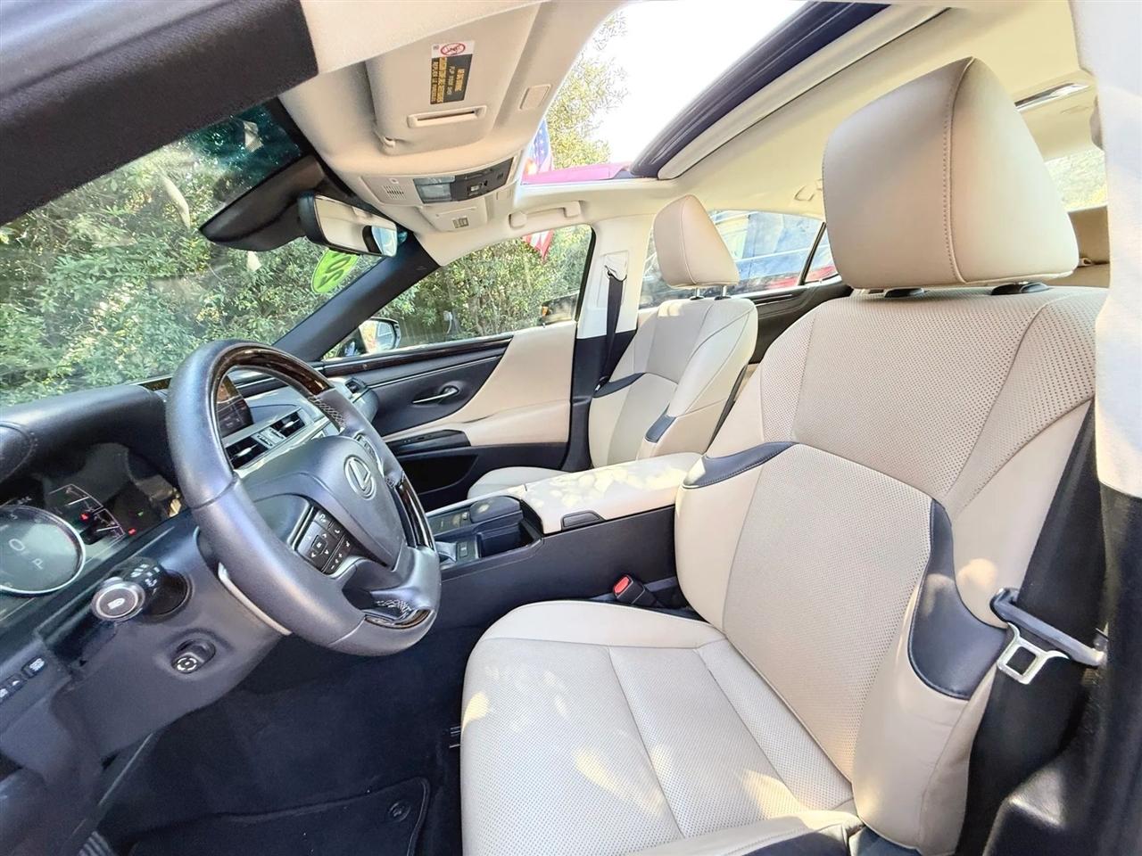 Lexus ES ES 350 FWD 2019