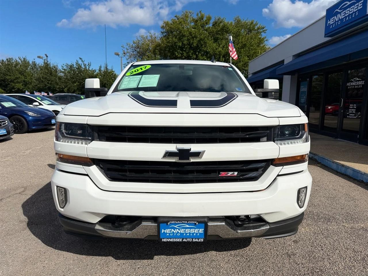 Chevrolet Silverado 1500 4WD Crew Cab 143.5" LT w/2LT 2017