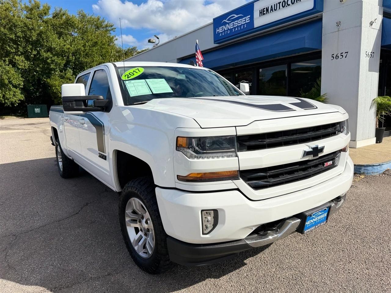 Chevrolet Silverado 1500 4WD Crew Cab 143.5" LT w/2LT 2017