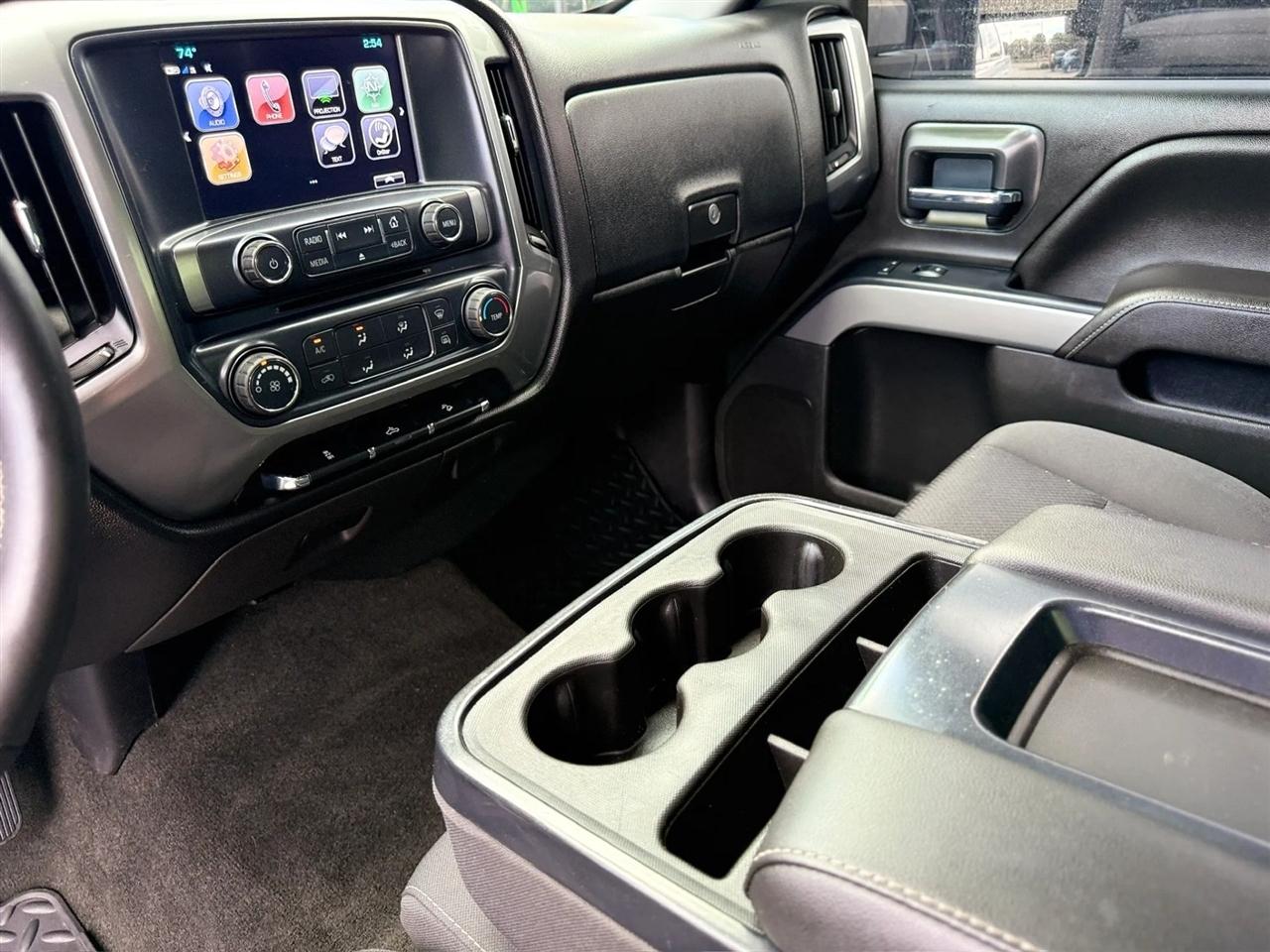 Chevrolet Silverado 1500 4WD Crew Cab 143.5" LT w/2LT 2017