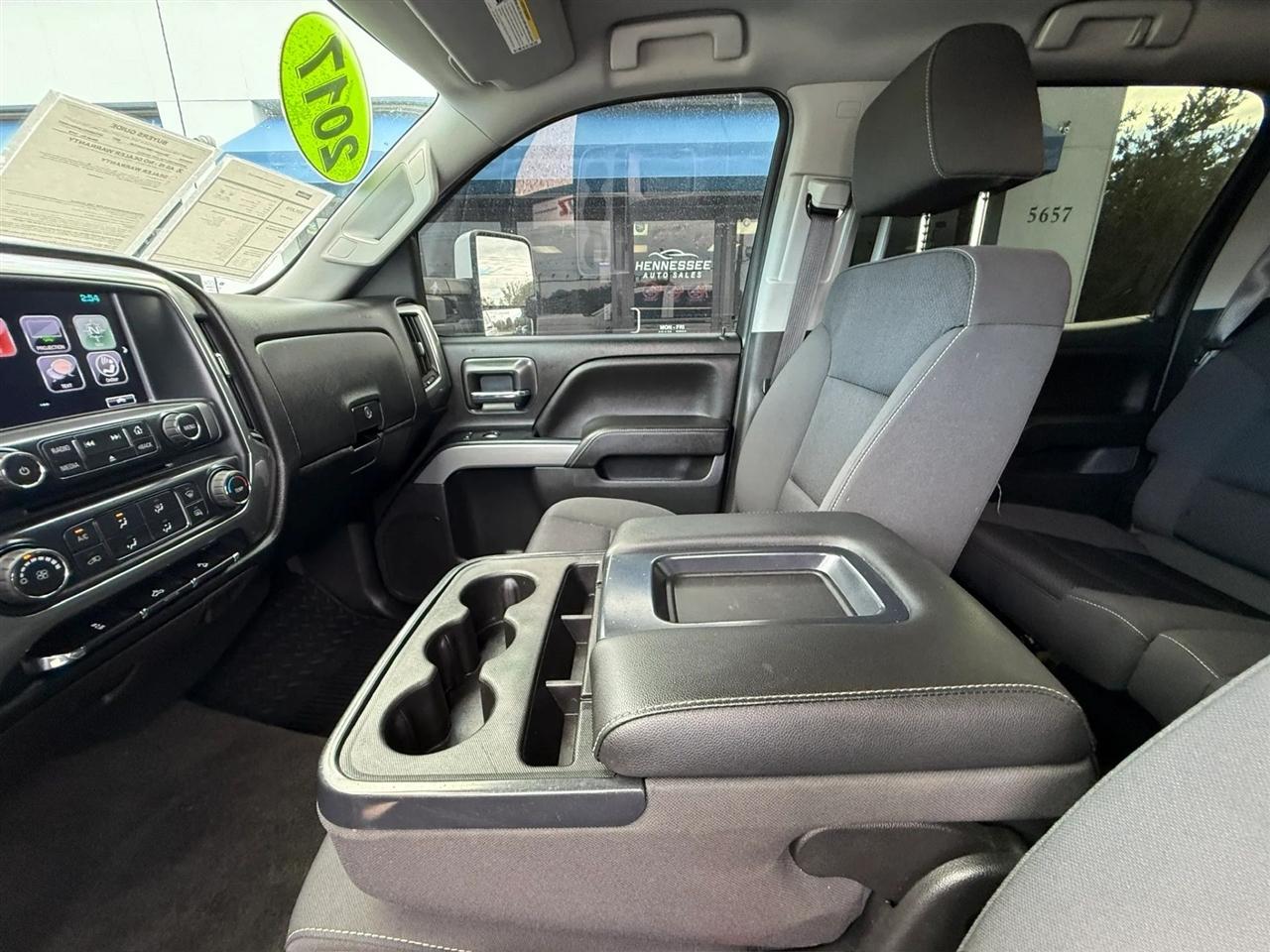 Chevrolet Silverado 1500 4WD Crew Cab 143.5" LT w/2LT 2017