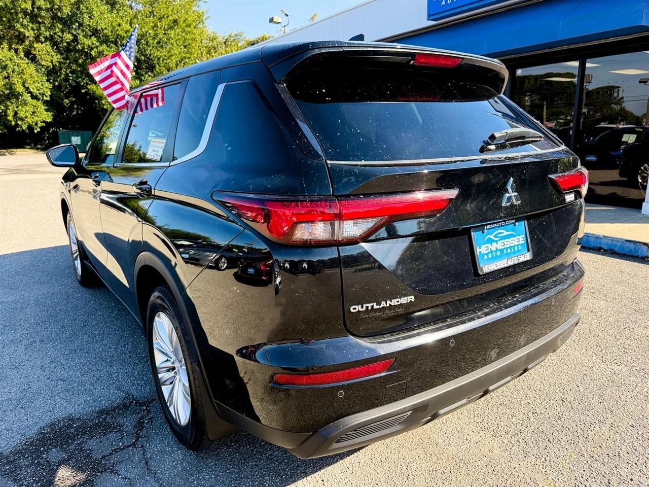 Mitsubishi Outlander ES S-AWC 2023