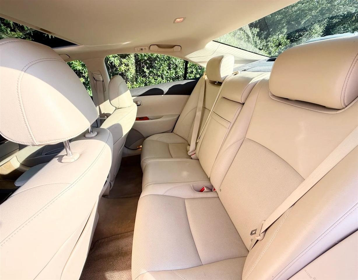 Lexus ES 350 4dr Sdn 2012
