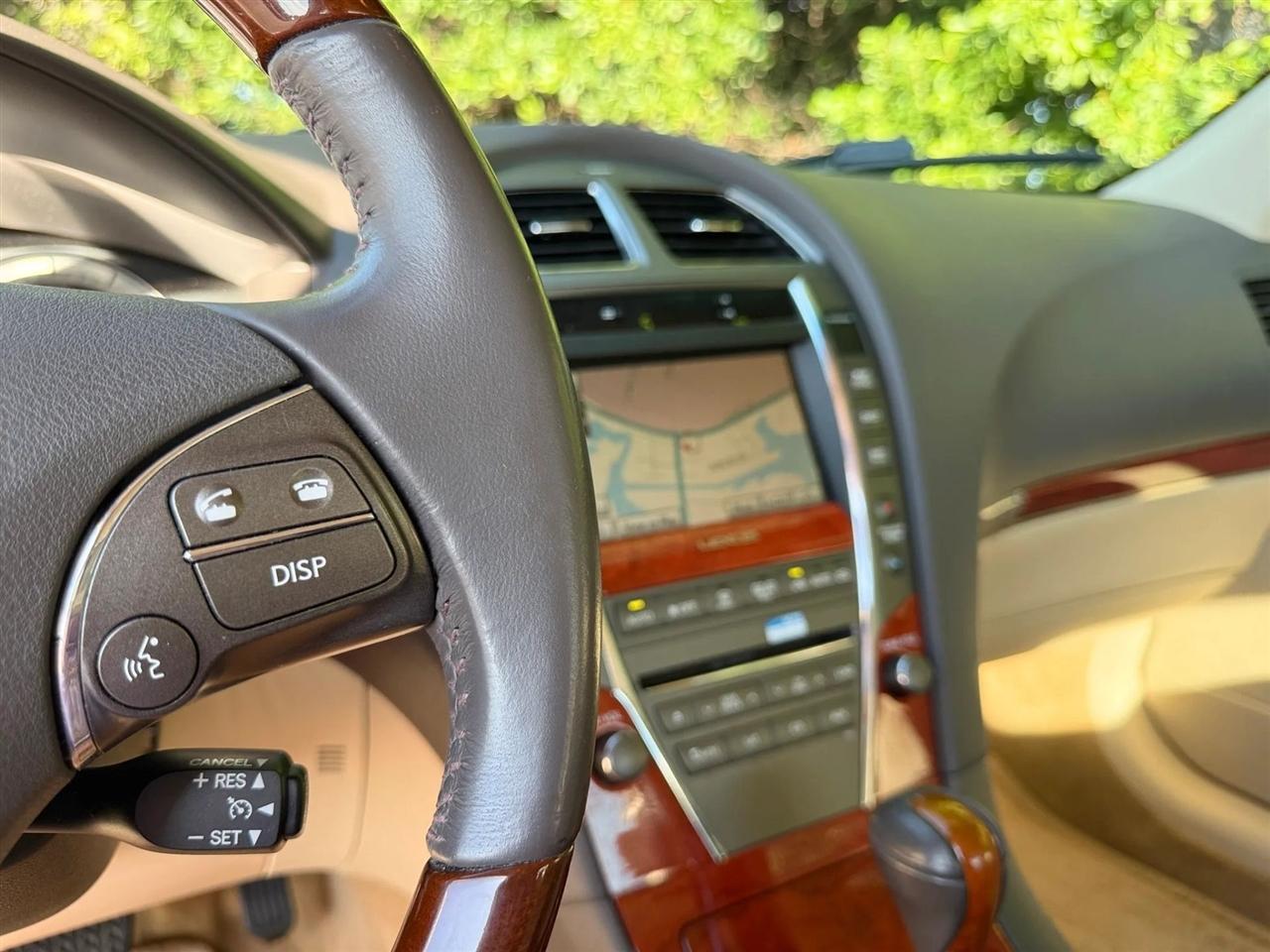 Lexus ES 350 4dr Sdn 2012