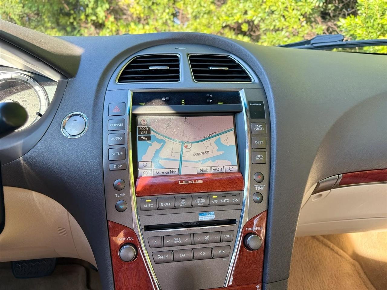 Lexus ES 350 4dr Sdn 2012