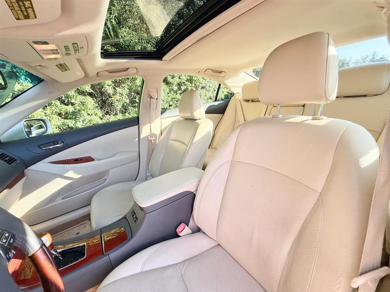 Lexus ES 350 4dr Sdn 2012