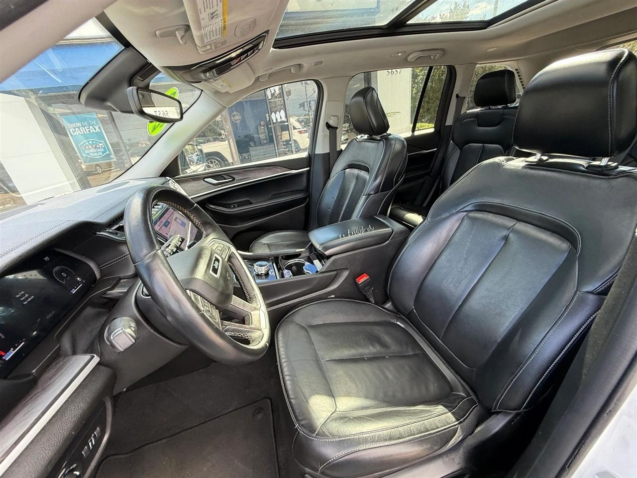 Jeep Grand Cherokee Limited 4x2 2022