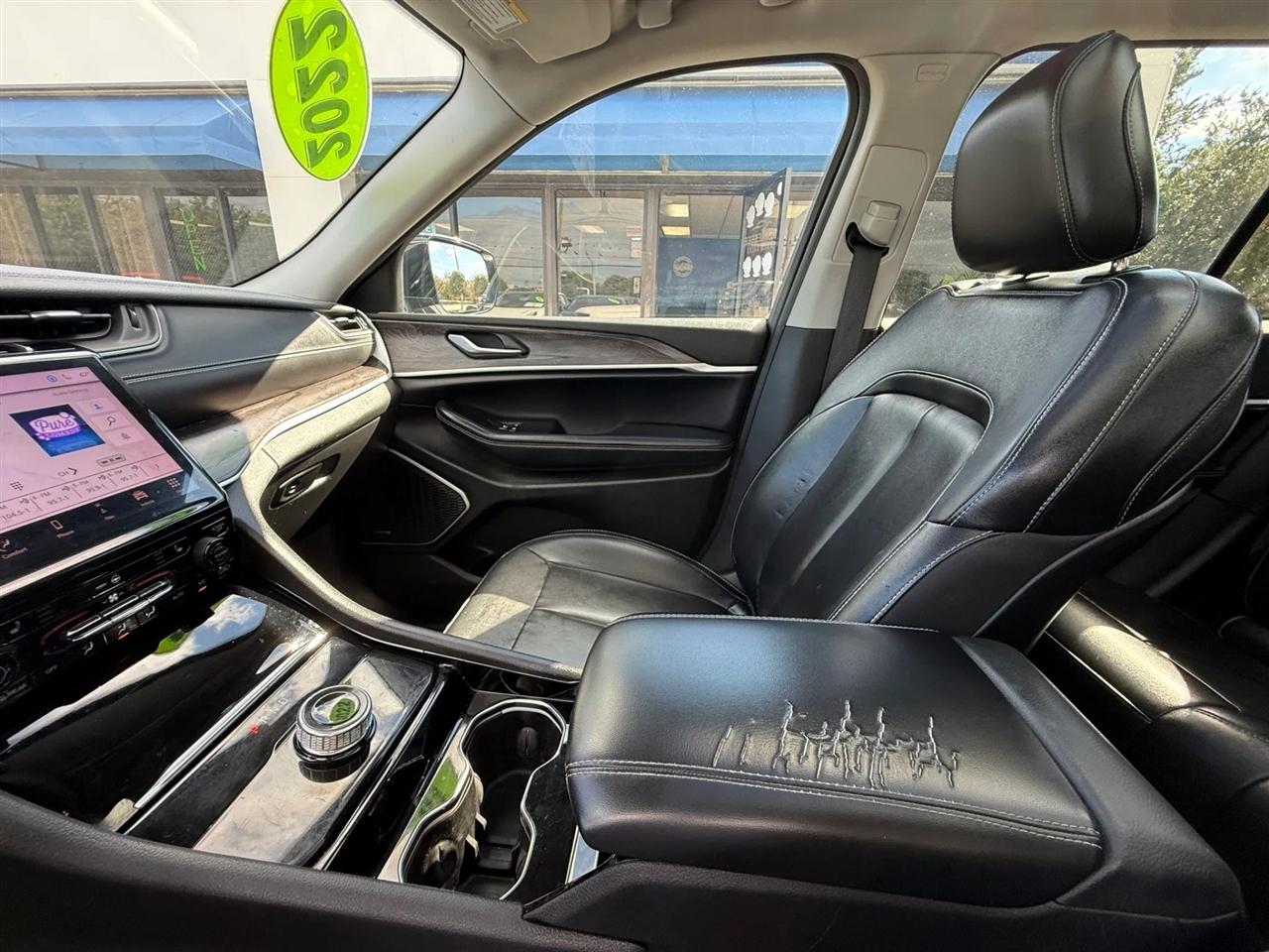 Jeep Grand Cherokee Limited 4x2 2022