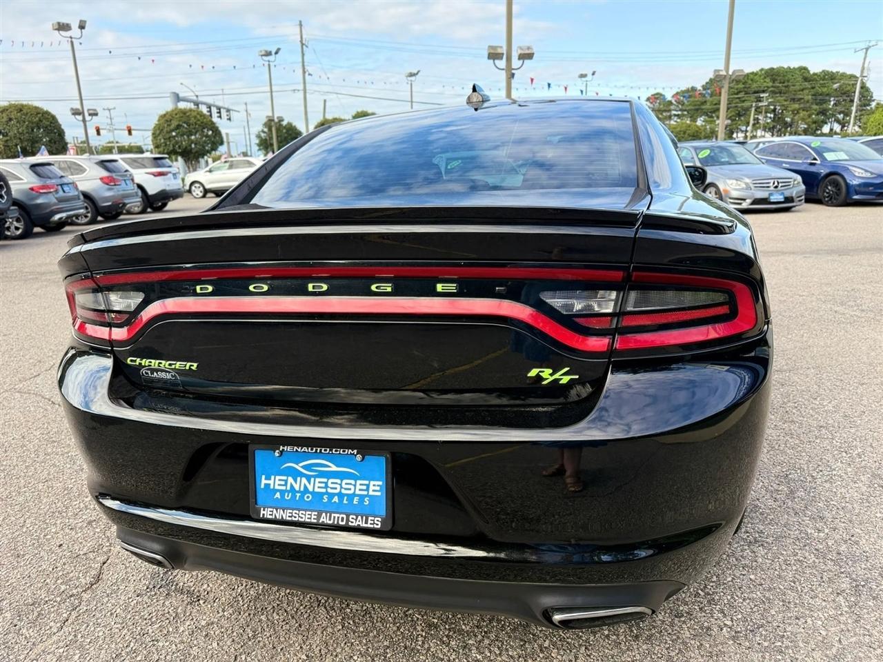 Dodge Charger 4dr Sdn RT RWD 2015