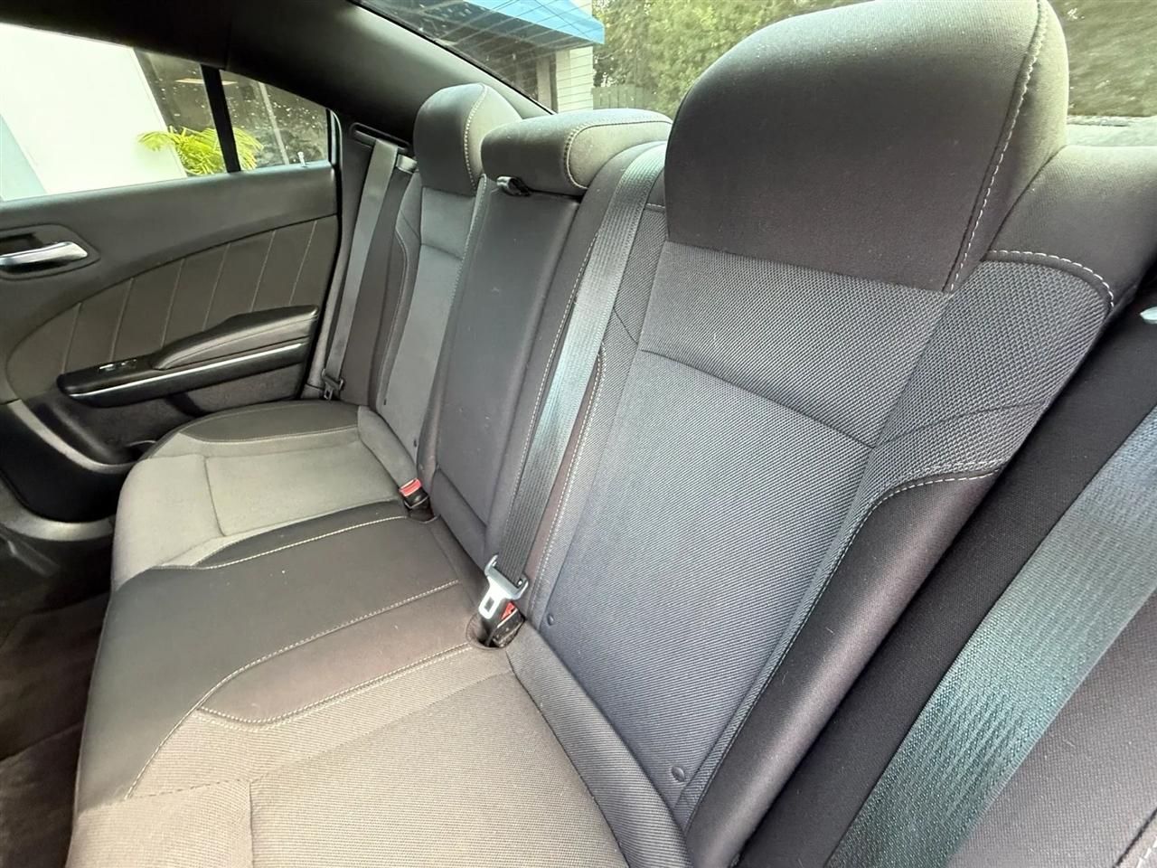 Dodge Charger 4dr Sdn RT RWD 2015
