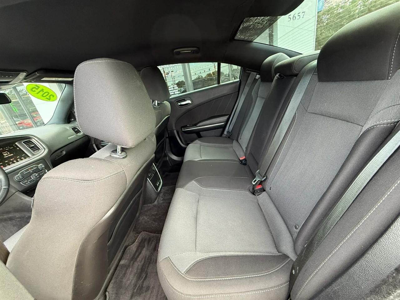 Dodge Charger 4dr Sdn RT RWD 2015