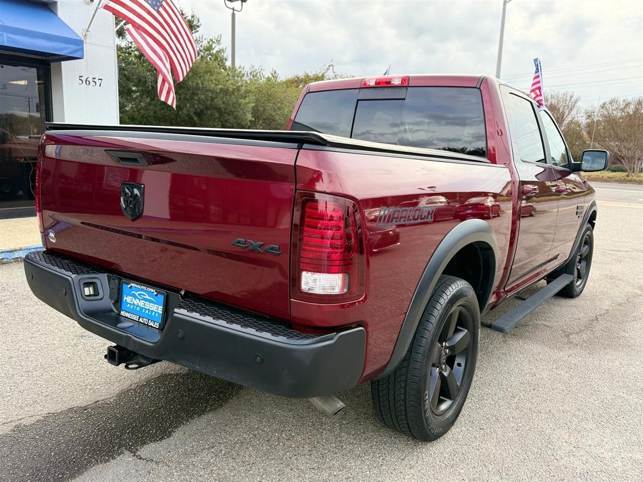 Dodge Dakota Club Cab 131" WB Base 2002