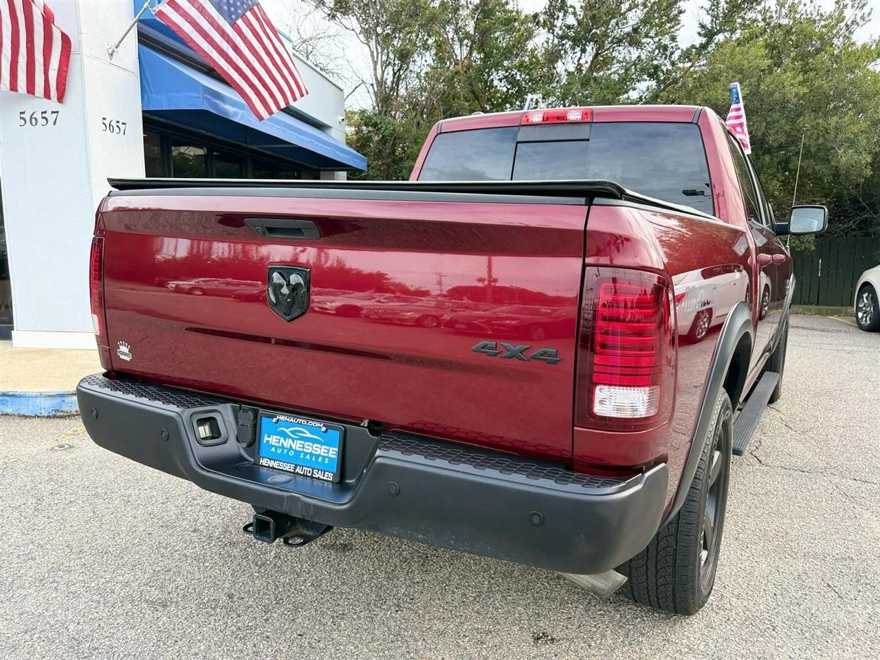 Dodge Dakota Club Cab 131" WB Base 2002