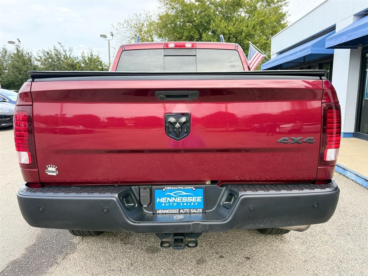 Dodge Dakota Club Cab 131" WB Base 2002