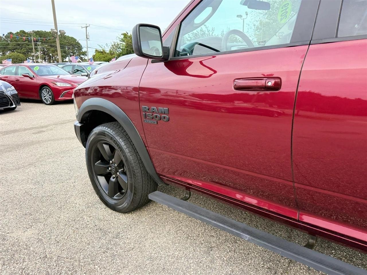 Dodge Dakota Club Cab 131" WB Base 2002