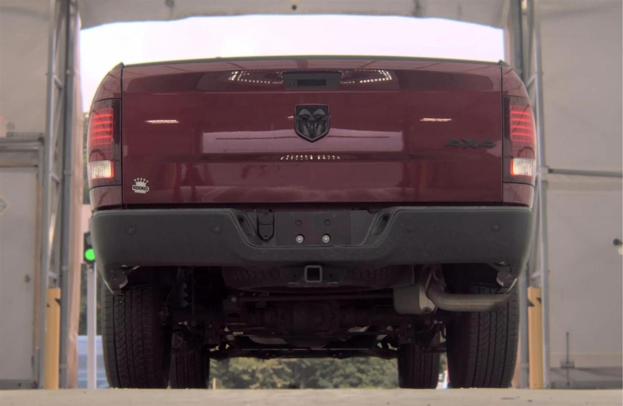 RAM 1500 Classic Warlock 4x4 Crew Cab 5'7" Box 2019
