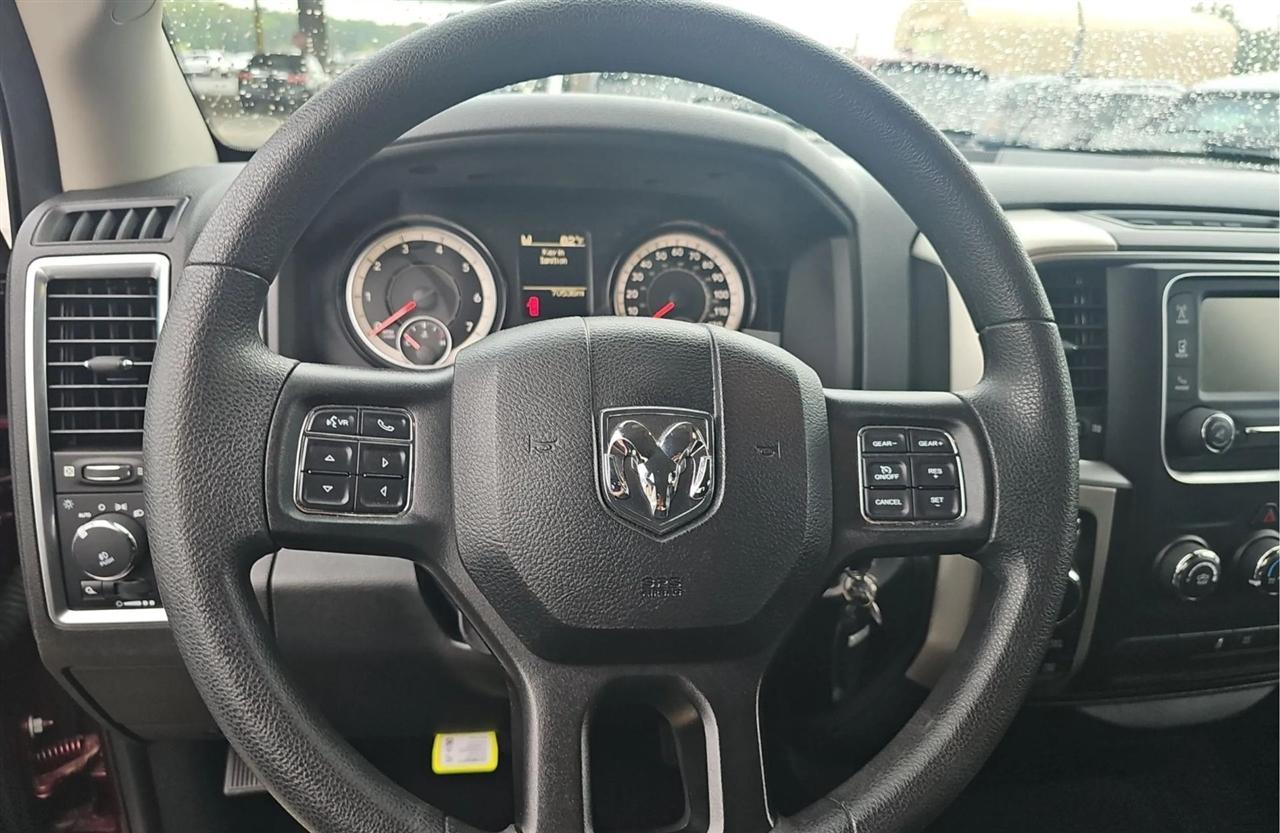 RAM 1500 Classic Warlock 4x4 Crew Cab 5'7" Box 2019