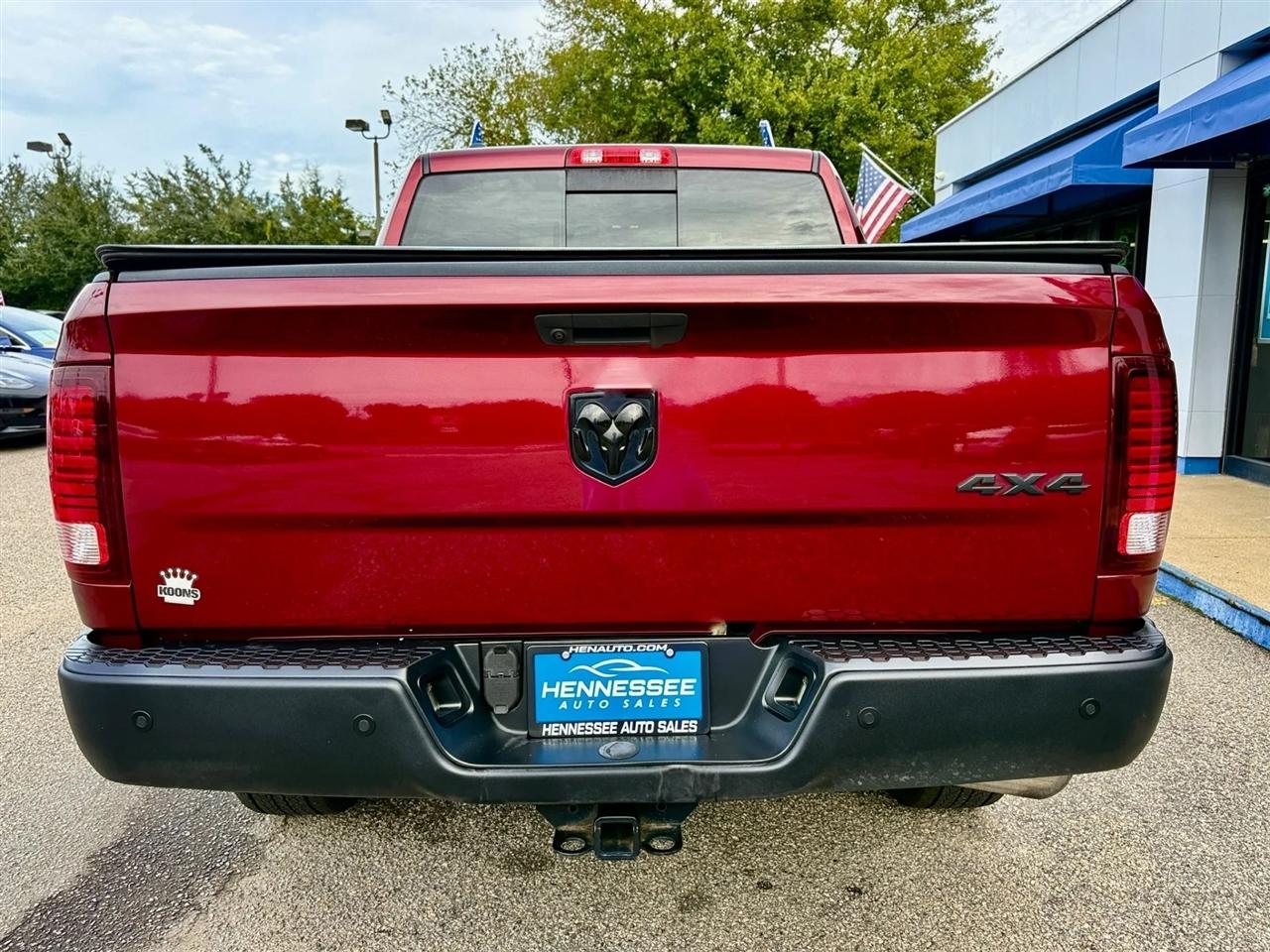 RAM 1500 Classic Warlock 4x4 Crew Cab 5'7" Box 2019