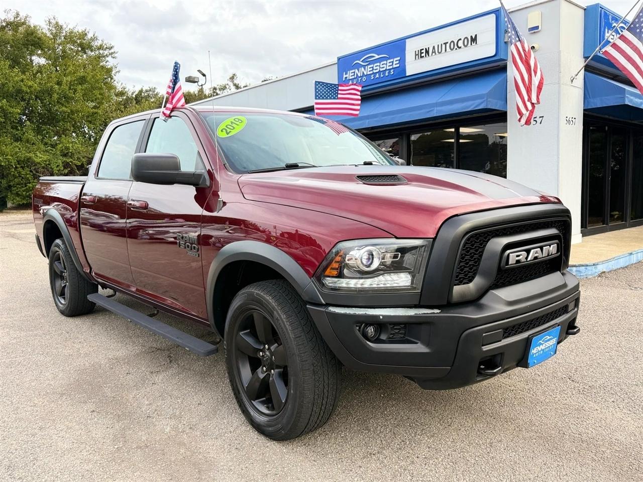 RAM 1500 Classic Warlock 4x4 Crew Cab 5'7" Box 2019