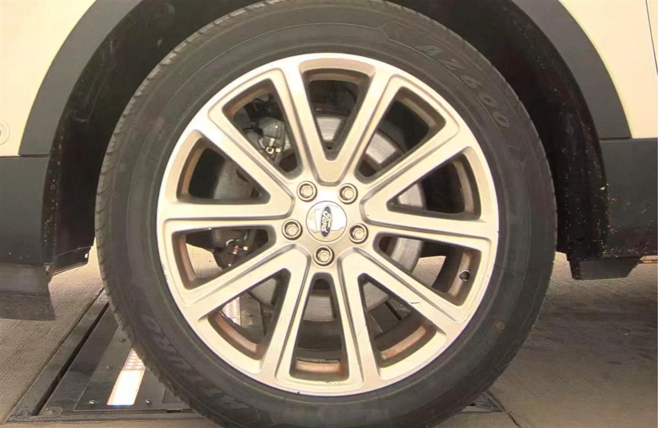 Ford Explorer Limited 4WD 2017