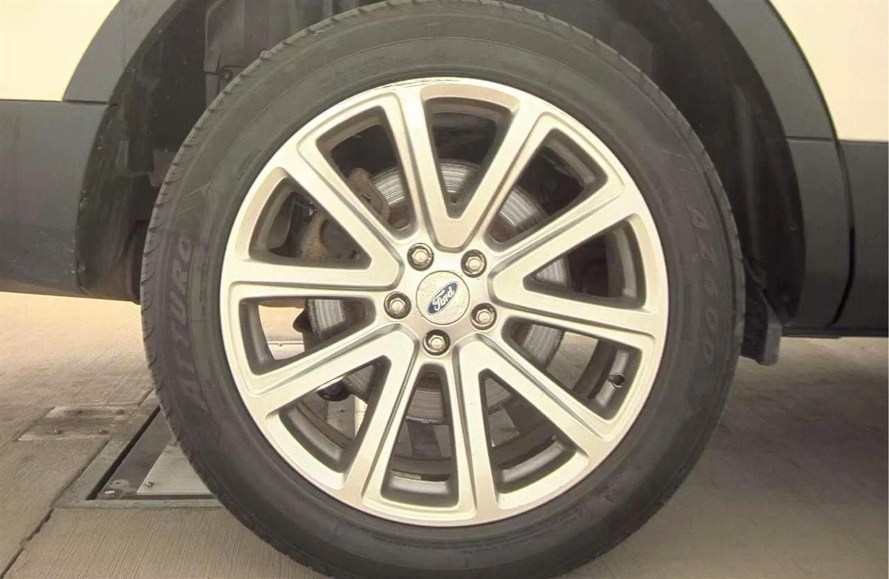 Ford Explorer Limited 4WD 2017