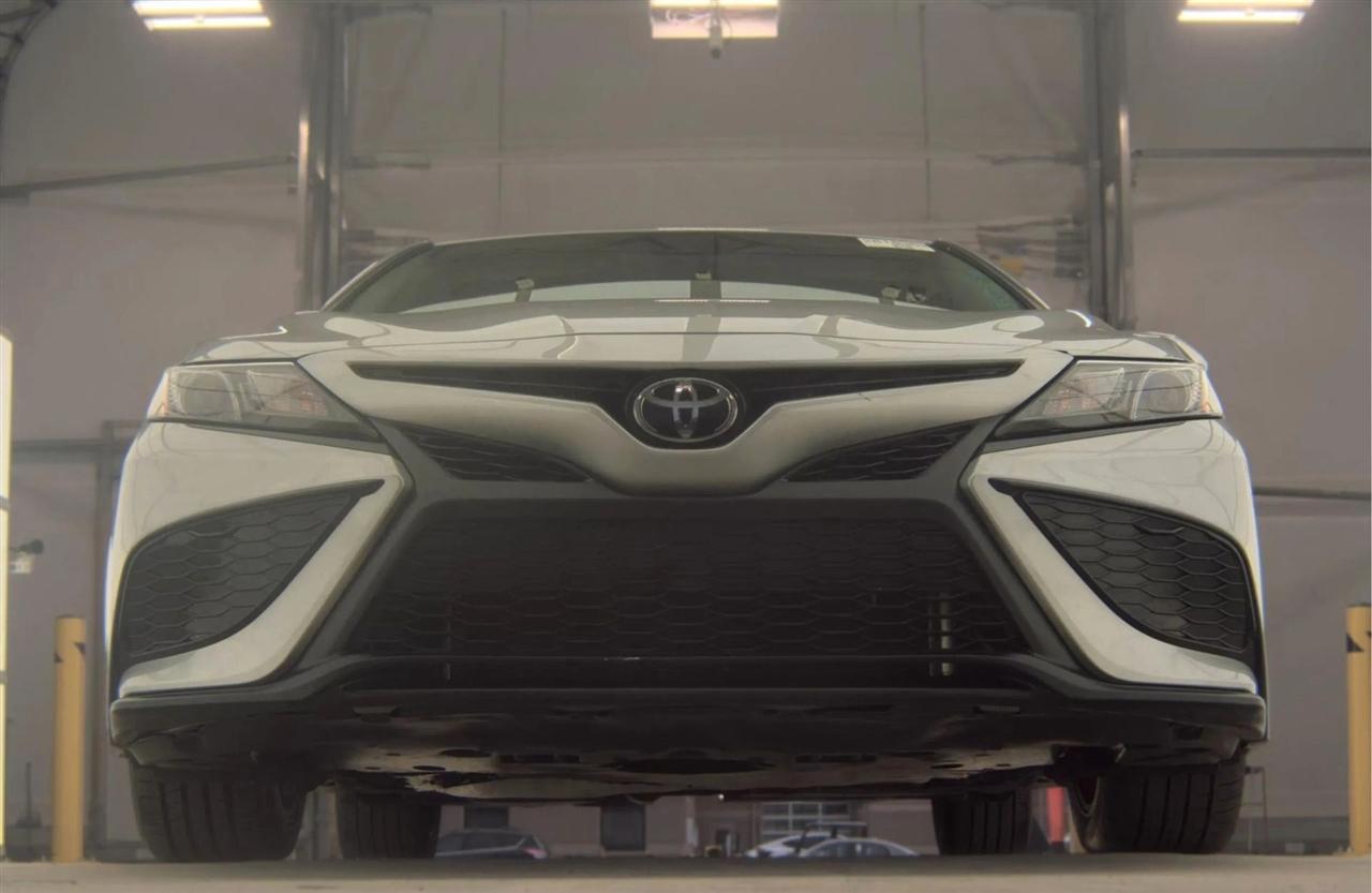 Toyota Camry SE Auto AWD (Natl) 2021