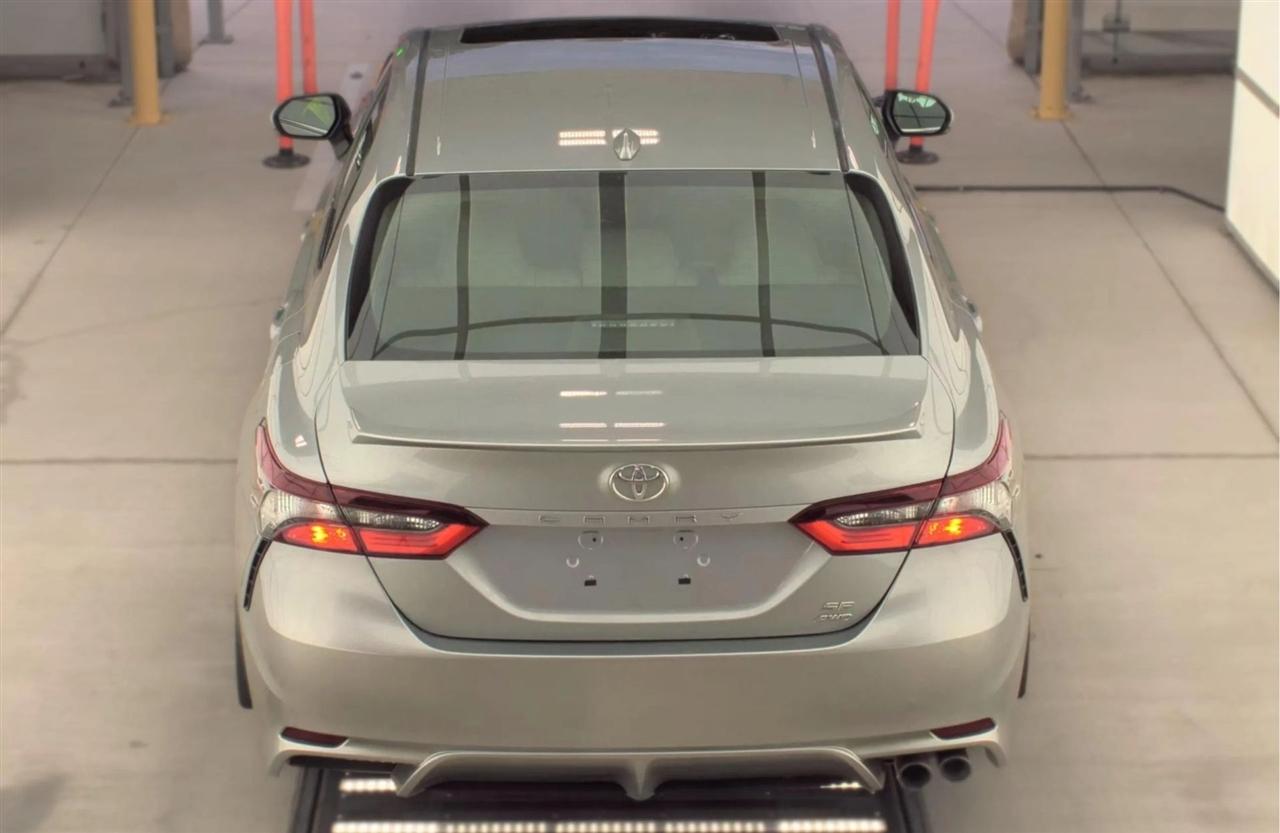 Toyota Camry SE Auto AWD (Natl) 2021