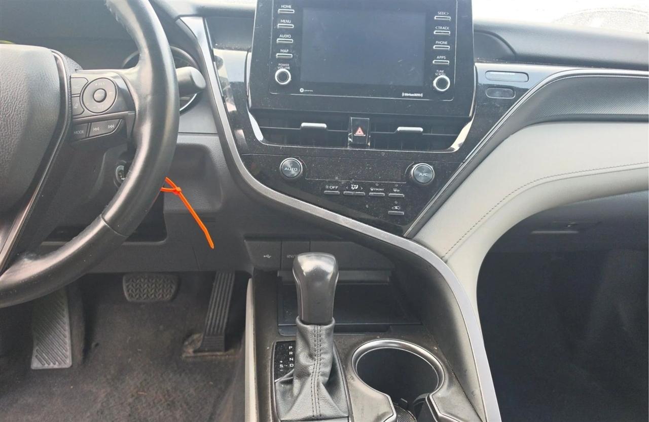 Toyota Camry SE Auto AWD (Natl) 2021