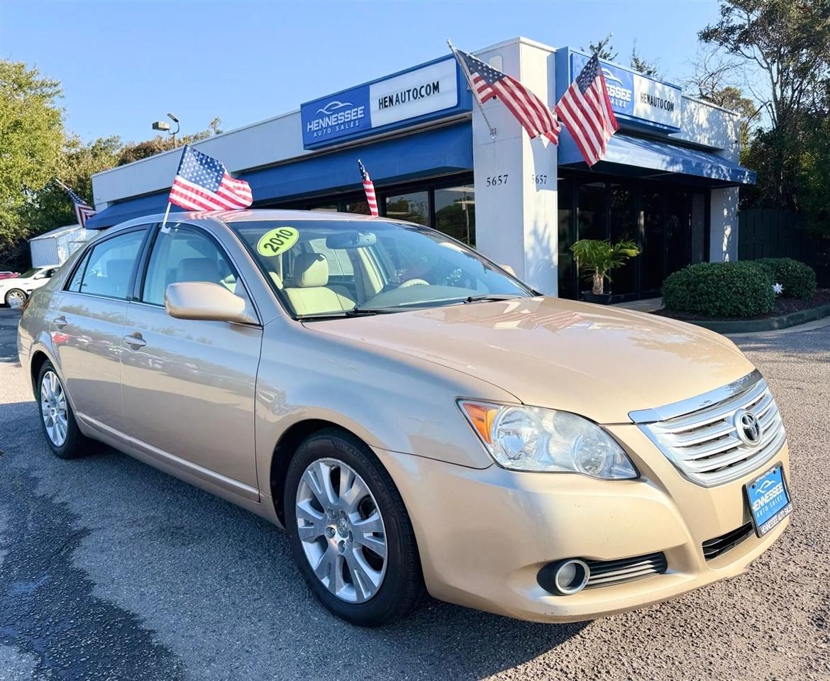 Toyota Avalon 4dr Sdn Limited (Natl) 2010