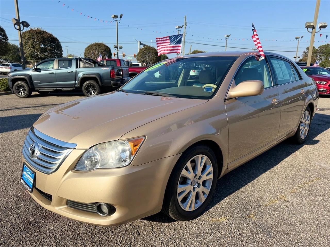 Toyota Avalon 4dr Sdn Limited (Natl) 2010