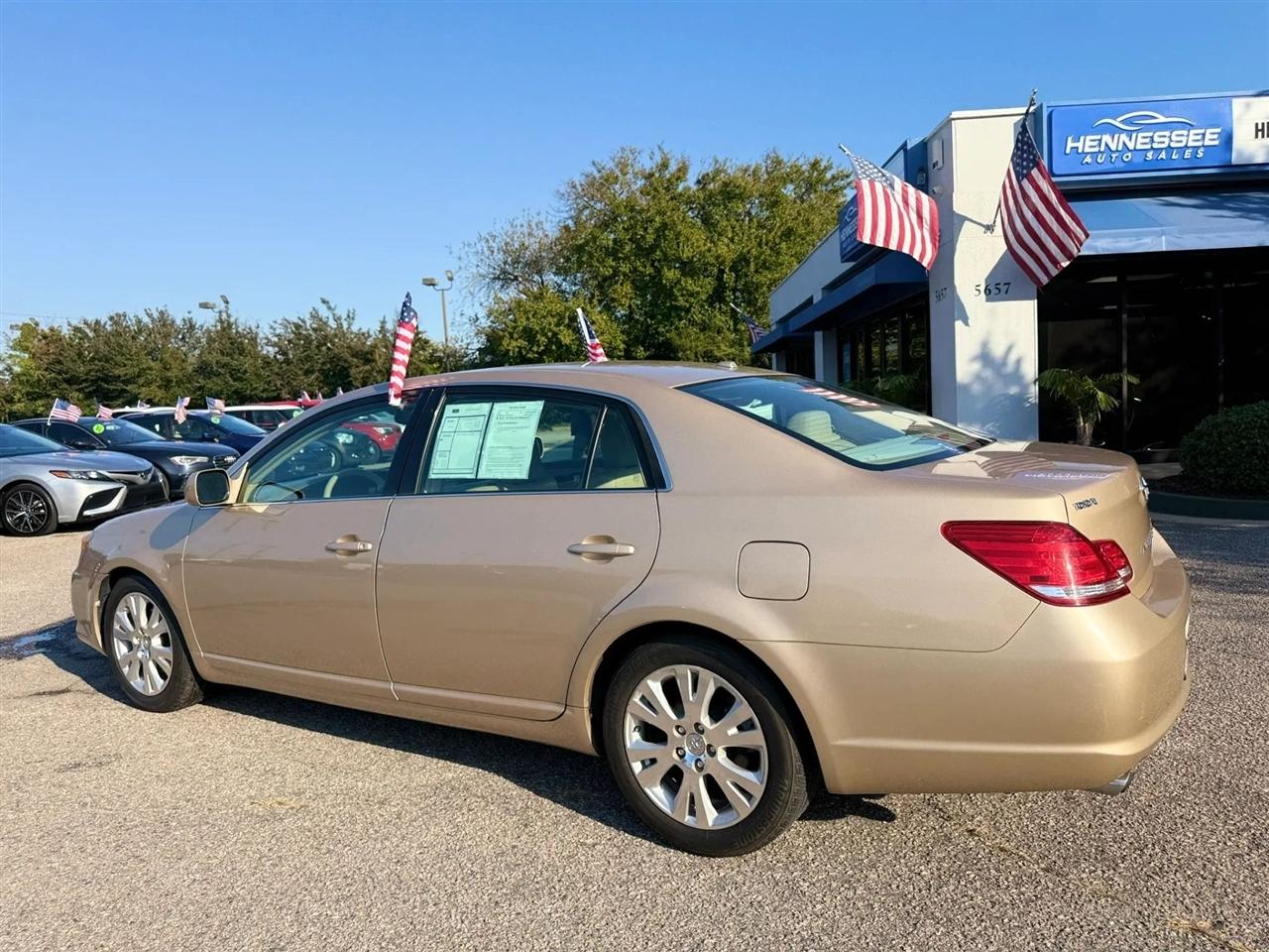 Toyota Avalon 4dr Sdn Limited (Natl) 2010