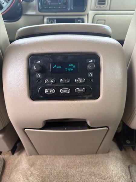 Chevrolet Suburban 1500 2004