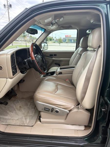Chevrolet Suburban 1500 2004