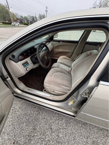 Buick Lucerne CX 2007