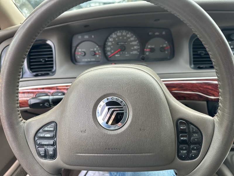 Mercury Grand Marquis LS Premium 2002 Mercury Grand Marquis LS Premium 2002