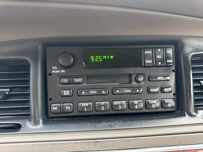 Mercury Grand Marquis LS Premium 2002 Mercury Grand Marquis LS Premium 2002