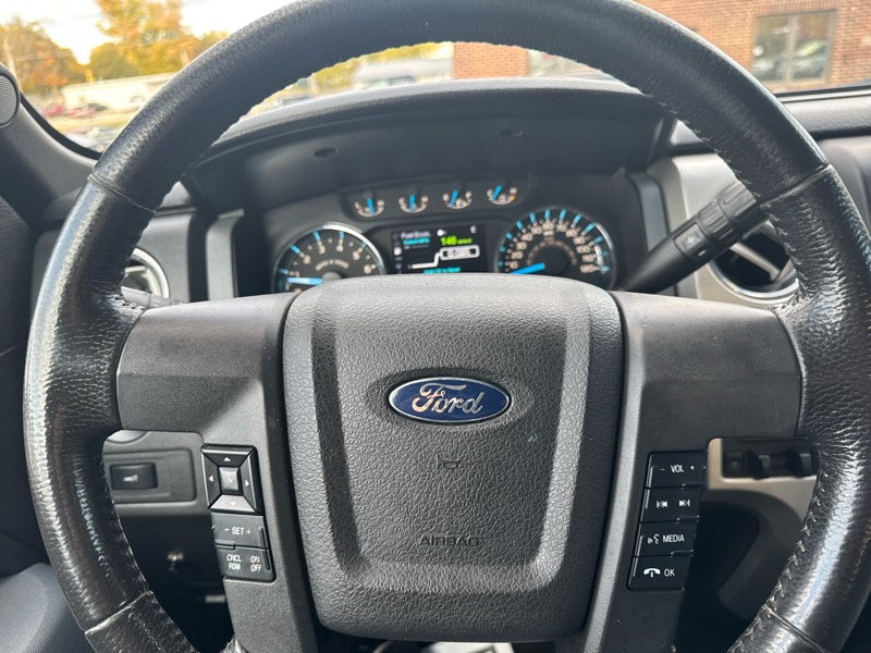 Ford F-150 4WD SuperCrew 139" XLT 2013 Ford F-150 4WD SuperCrew 139" XLT 2013