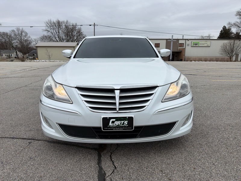 Hyundai Genesis 5.0L R-Spec 2012