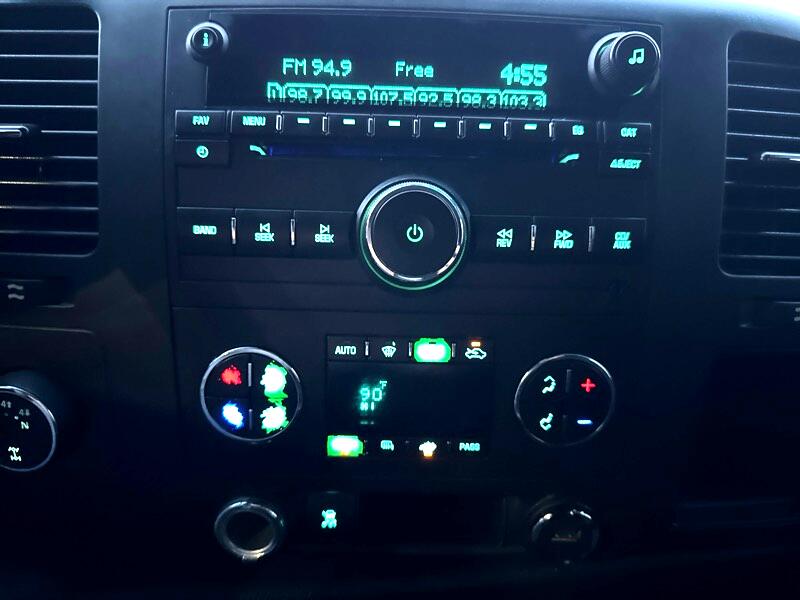 Chevrolet Silverado 1500 1LT Crew Cab 4WD 2010