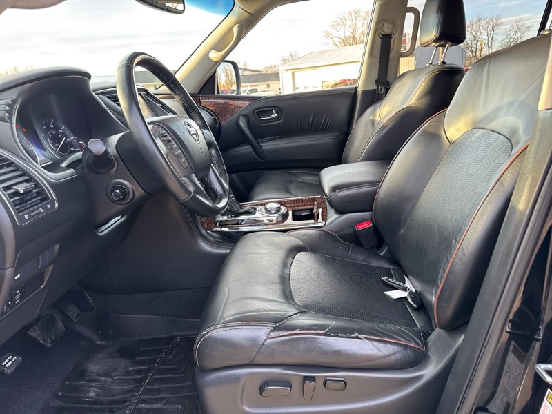 Nissan Armada Platinum AWD 2017