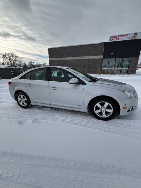 Chevrolet Cruze 1LT Auto 2013