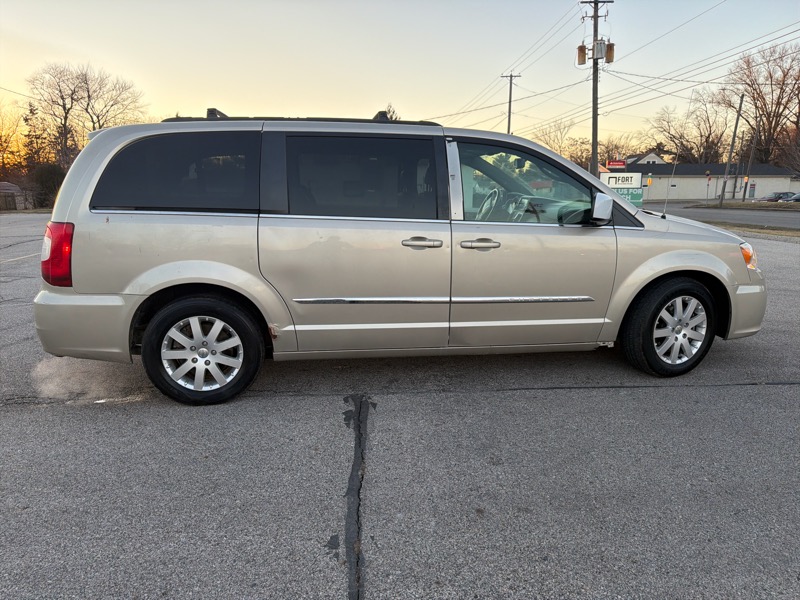 Chrysler Town & Country Touring 2014
