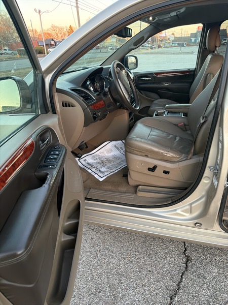 Chrysler Town & Country Touring 2014