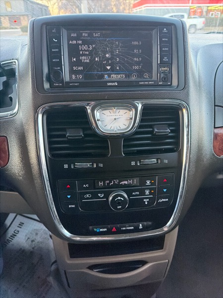 Chrysler Town & Country Touring 2014