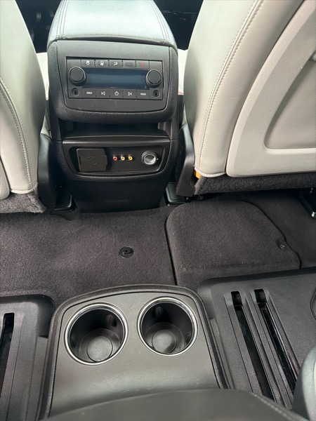 Chevrolet Traverse LTZ AWD 2010