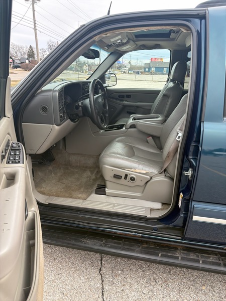 Chevrolet Tahoe 4WD 2005