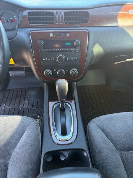 Chevrolet Impala LS 2011